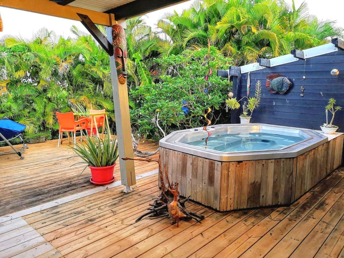 Bungalow La Perle - Jacuzzi - Piscine Saint-Francois  Exterior foto
